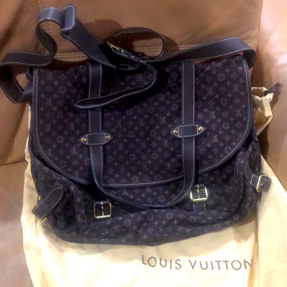 Louis Vuitton Travel bag